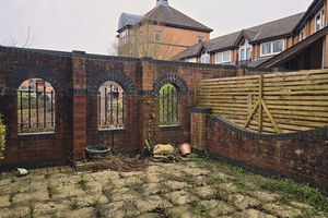 Photo 1- click for photo gallery